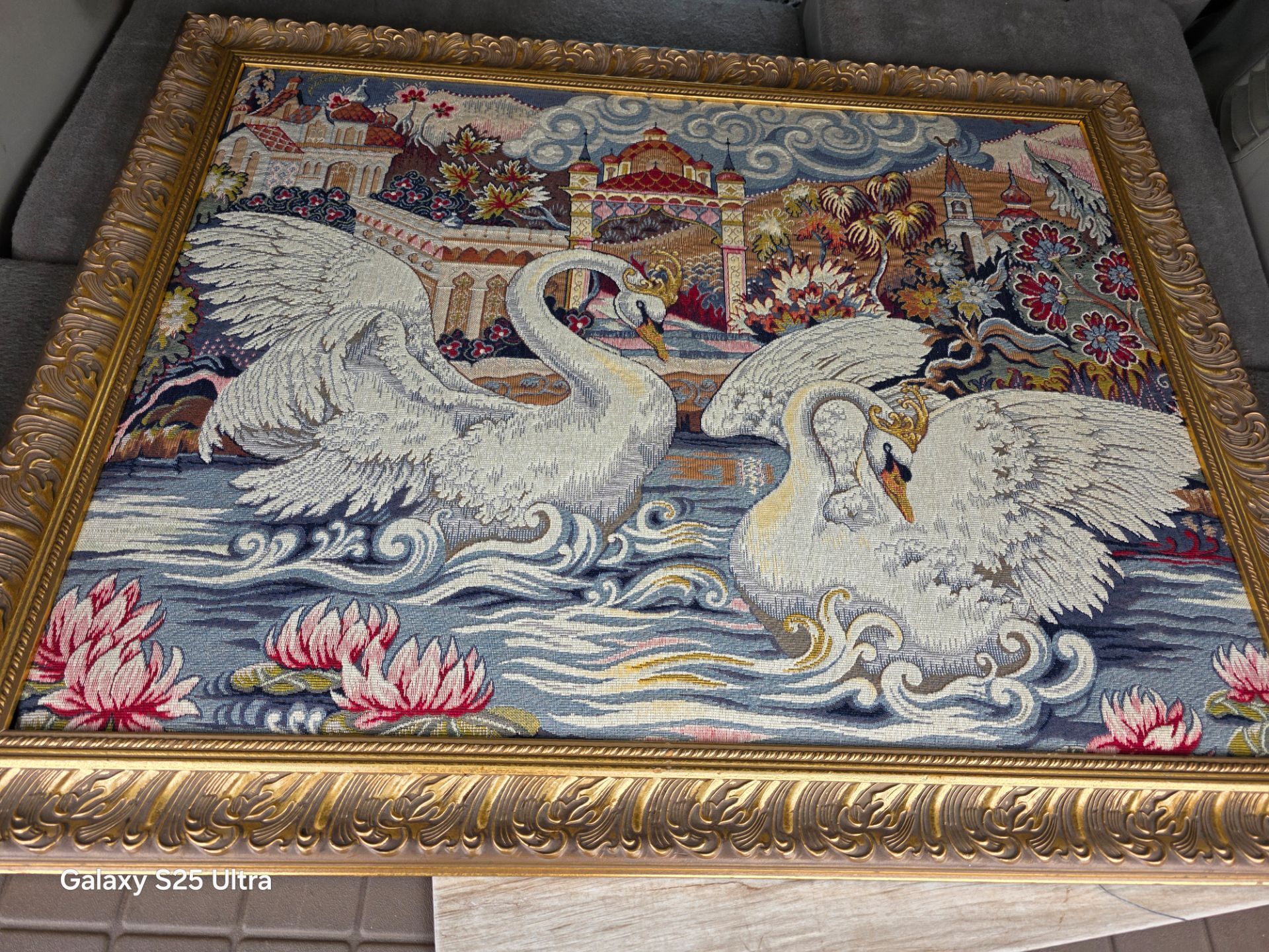 Swan tapestry mothers day