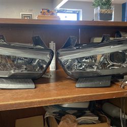 2014 Charger Headlights 