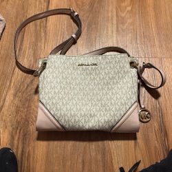 Michael Kors Cross Body Bag