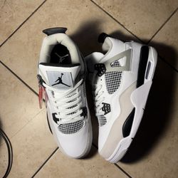 Jordan 4 Retro Military Black