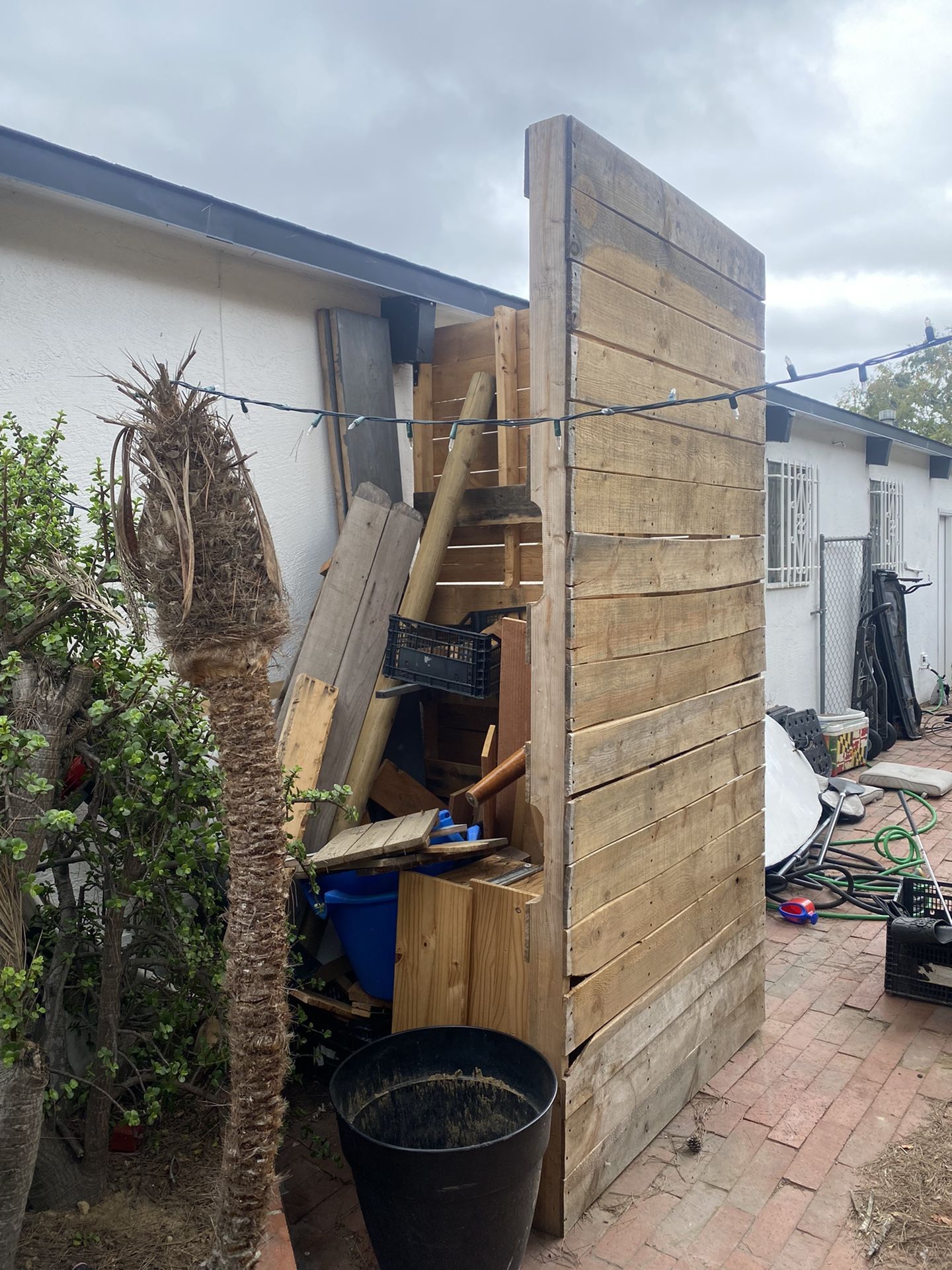 Free Pallets And Scrap Wood