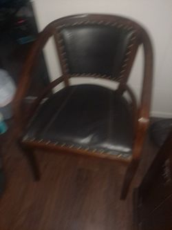silla de oficina tambien conocida como de banquero