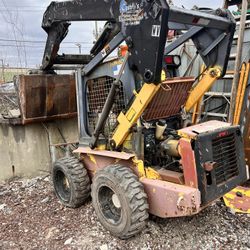 New Holland skid Steer For Sale  LS170