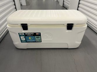 Igloo 120 Quart Cooler