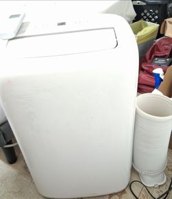Toshiba 12,000 BTU air conditioner