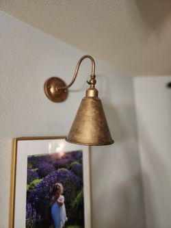 Wired Light fixture,