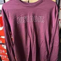 Nike burgundy just do it long sleeve slide large lightly used men’s size 