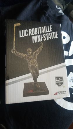 Kings Bobble Statue