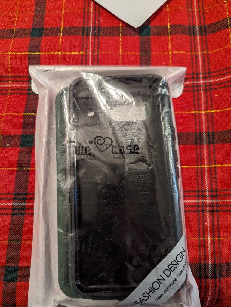 Google Pixel 8 Green iPhone Cover