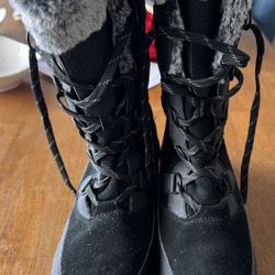 Set Of 2 Boot Size 9 And 10. Almost New 