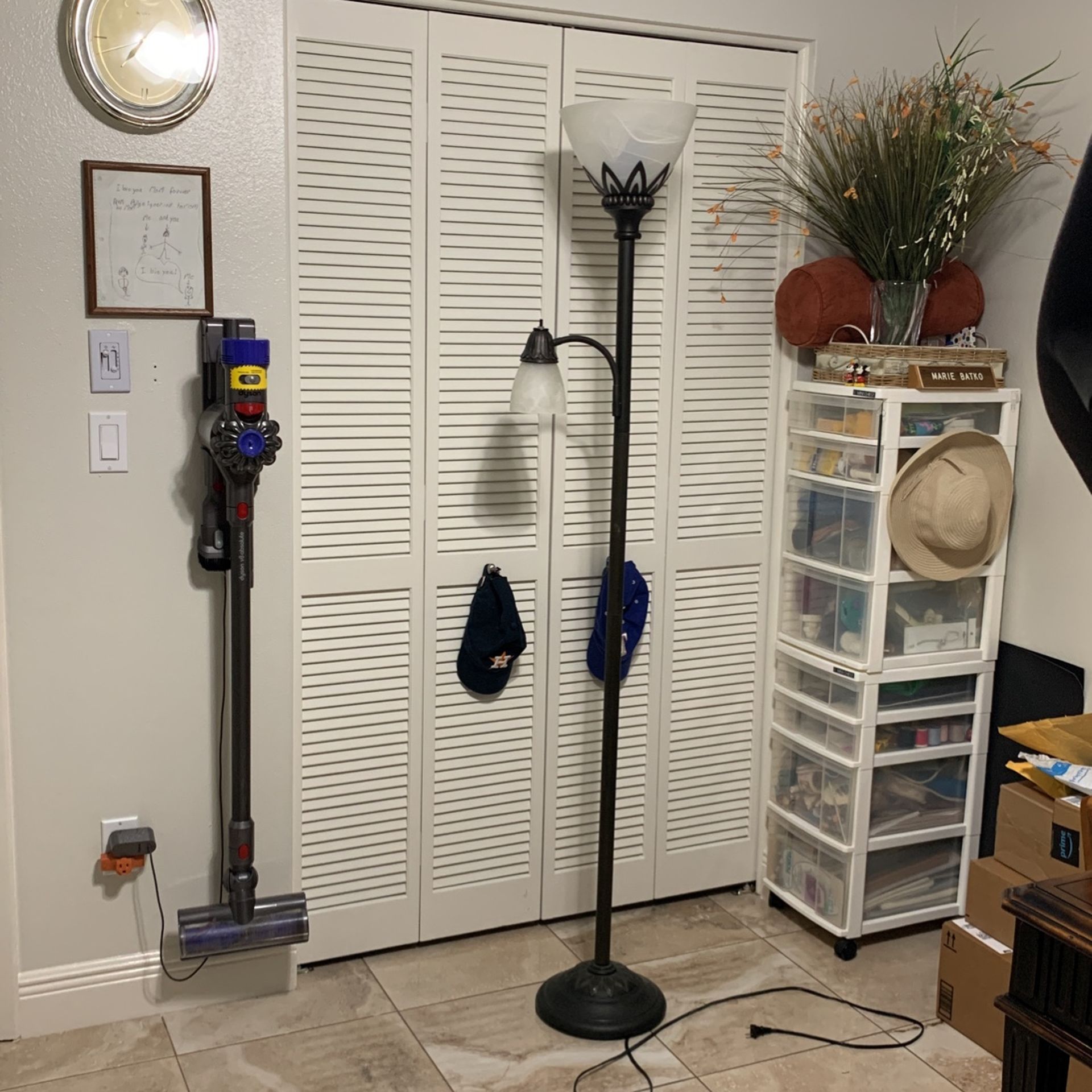 6 Ft Floor Lamp With Three Light Settings