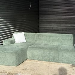 Boneless All-Foam Sectional Couch – Free Curbside Delivery