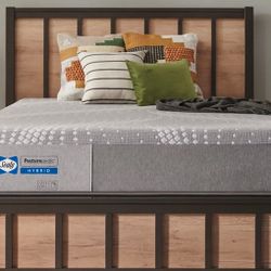 New Sealy Posturepedic Hybrid Ahurst Mattress & platform 