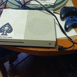 Xbox One X 