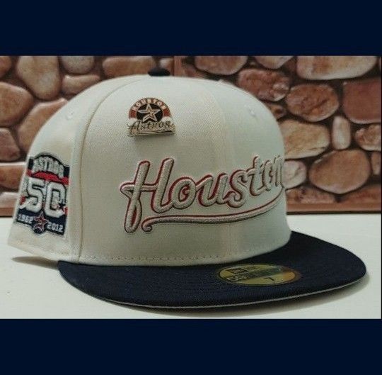 Houston Astros Size 7 New Era 59FIFTY 2TONE WHITE/NAVY "SCRIPT LOGO" Hat (NWT) COMES W/PIN! Please Read Description.