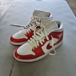 (42) Pairs Of Nike, Vans, Adidas etc.