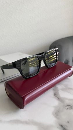 Gucci Square Frame Sunglasses with Case