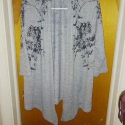 Beautiful Ladies Size Small Cardigan 