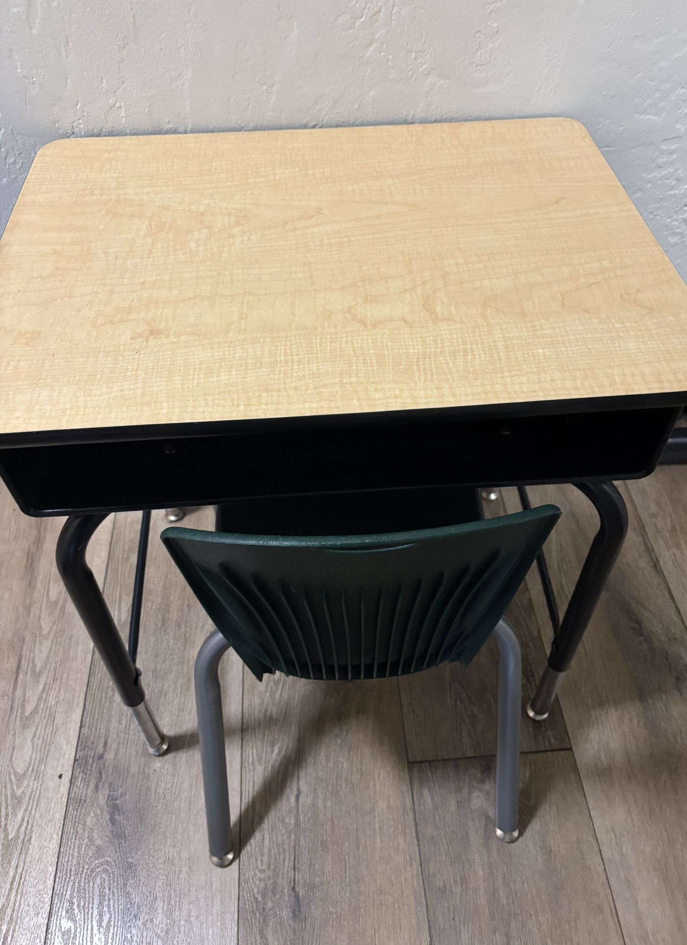 Child’s Desk And Chair