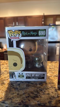 Rick and Morty funko Pop Space suit Morty