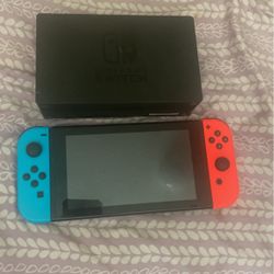 NITENDO SWITCH