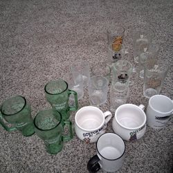 Glass Cups.    $2.00 Dollas Or $3.00