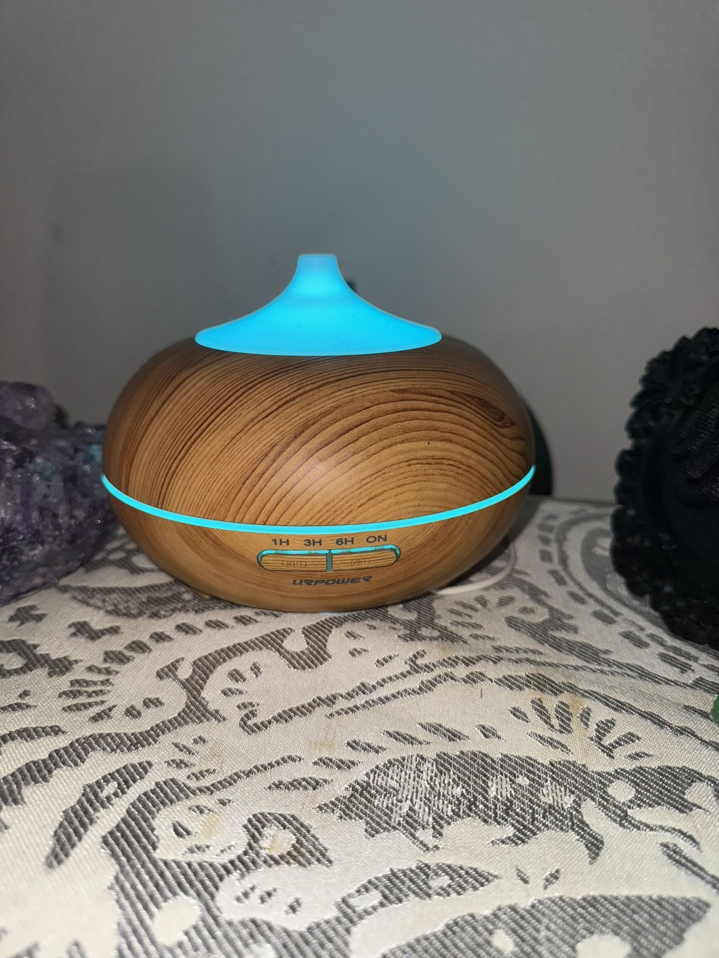 Essential oil diffuser