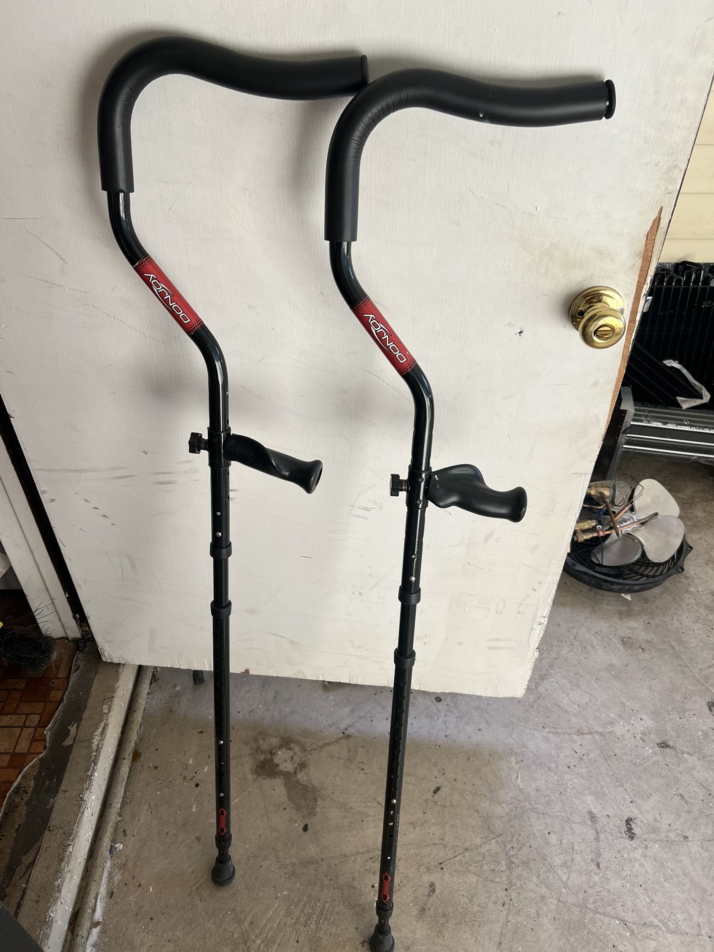 Donjoy Crutches