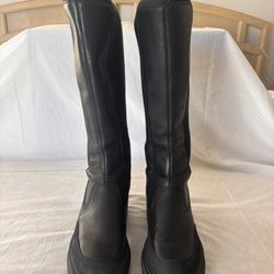 Women’s Boots Size 8