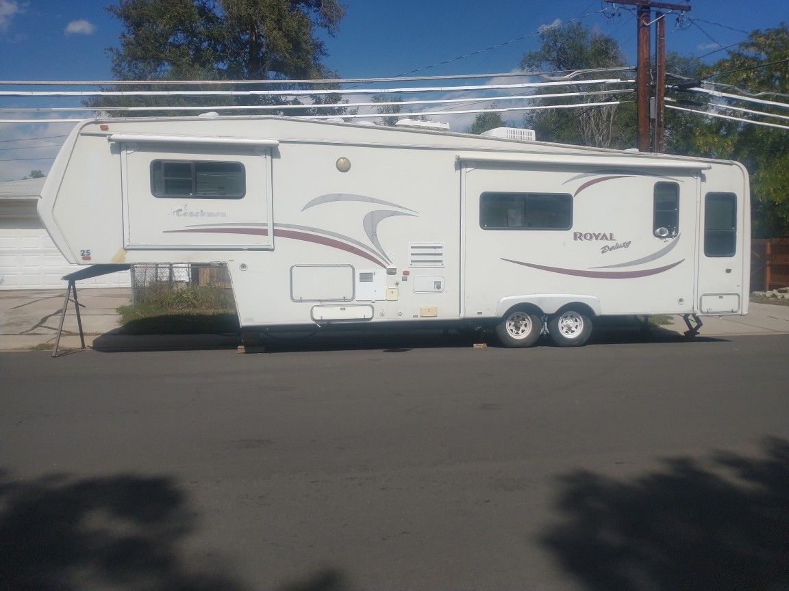 2001 Coachman Royal deluxe