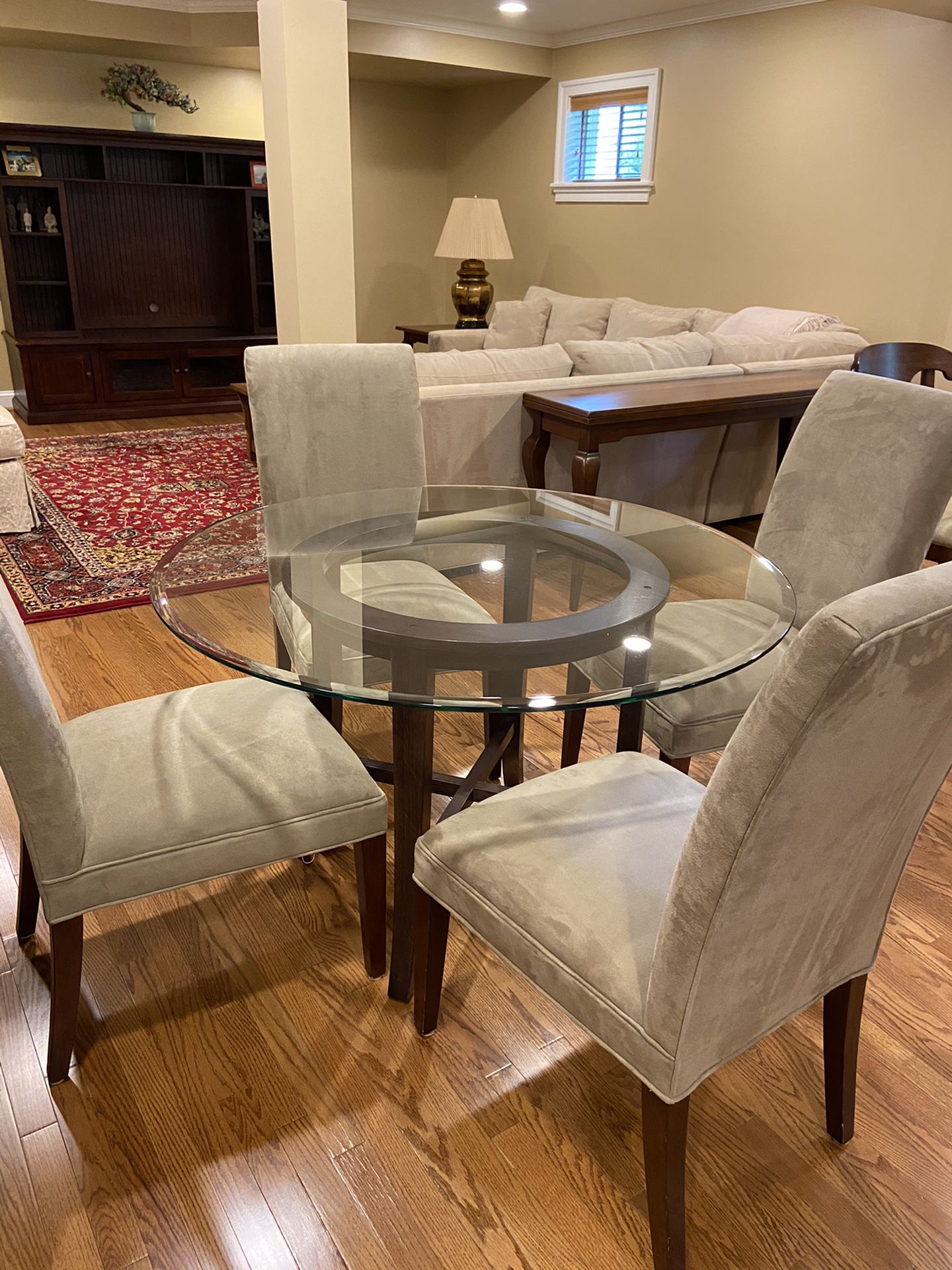 Crate and Barrel Halo Dining Table