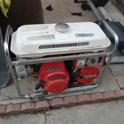VINTAGE HONDA GENERATOR!!! 200$