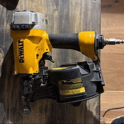 Used Dewalt Coil Nailer Fencing And Siding 