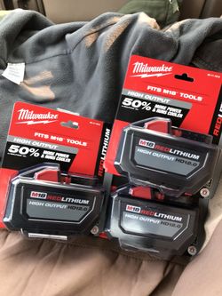 Milwaukee m18 12.0Ah lithium ion batteries x3