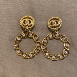 Clip On Earrings Gold Color 