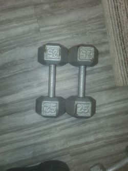 2 25lbs Dumbells