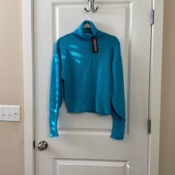 Beautiful New Sweater Perfect For Holidays 