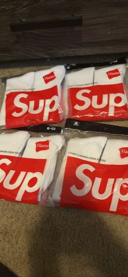 Supreme socks