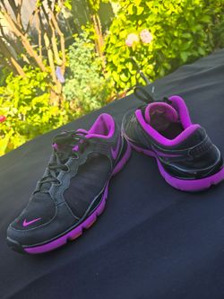 Nike women shoes size 8