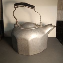 Vintage Club Ware Cast Aluminum Tea Kettle