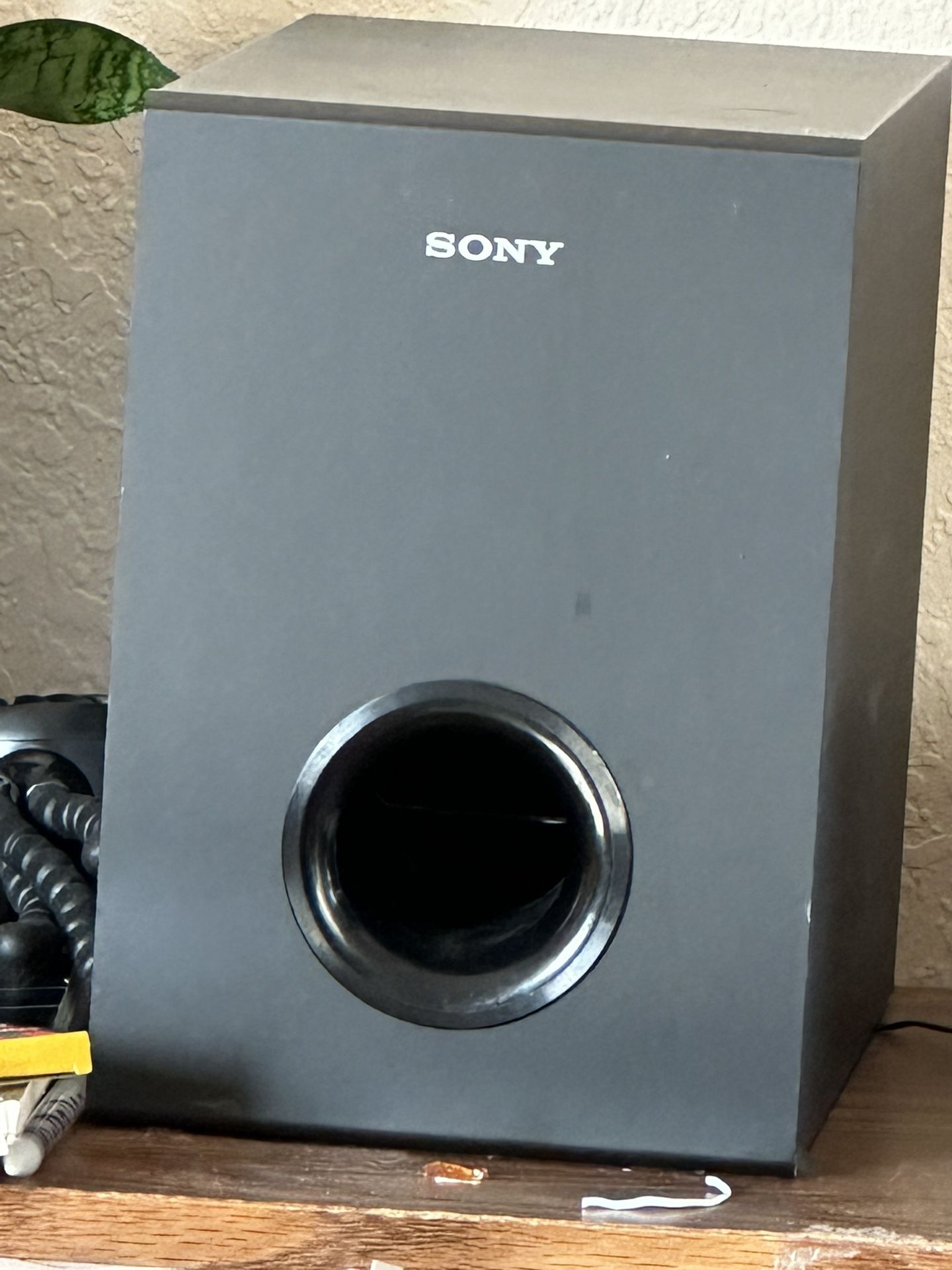 Sony Woofers and Speaker Bar