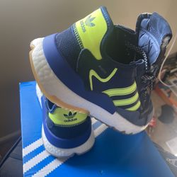 AdidasRunning shoe