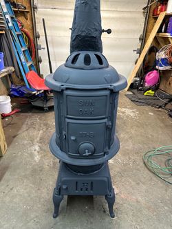 Sun Oak 17-B Cast Iron Pot Belly Stove