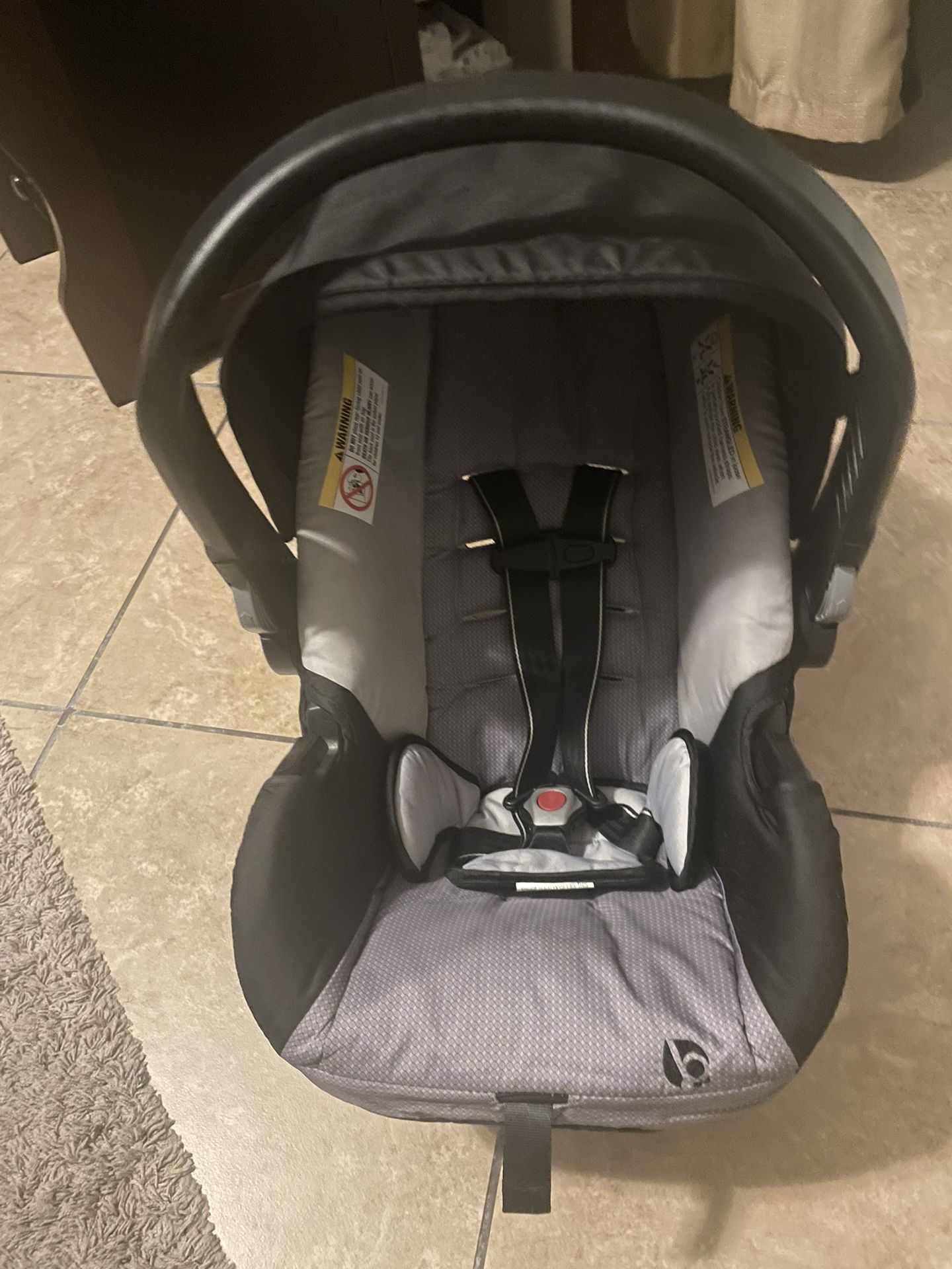 Baby Trend Car seat With Base 