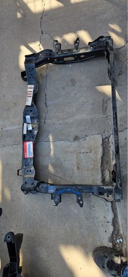 Honda HRV radiador support Oem