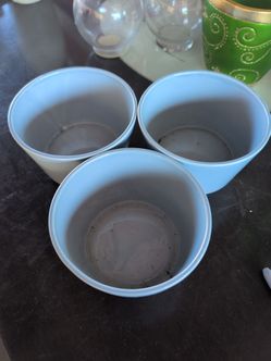 Set of 3 Small White Plastic Planters