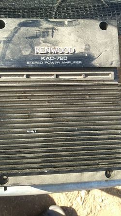 Kenwood kac-720 car amp