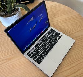 13 inch MacBook Pro 💻 M1 Model with Touchbar