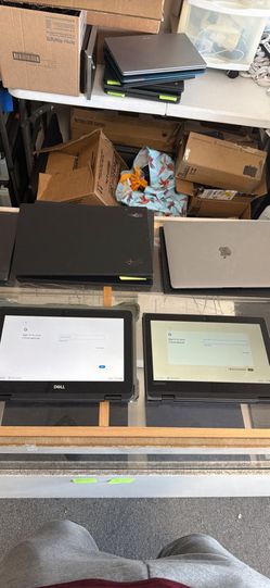 Dell Chromebook and Lenovo Chromebook