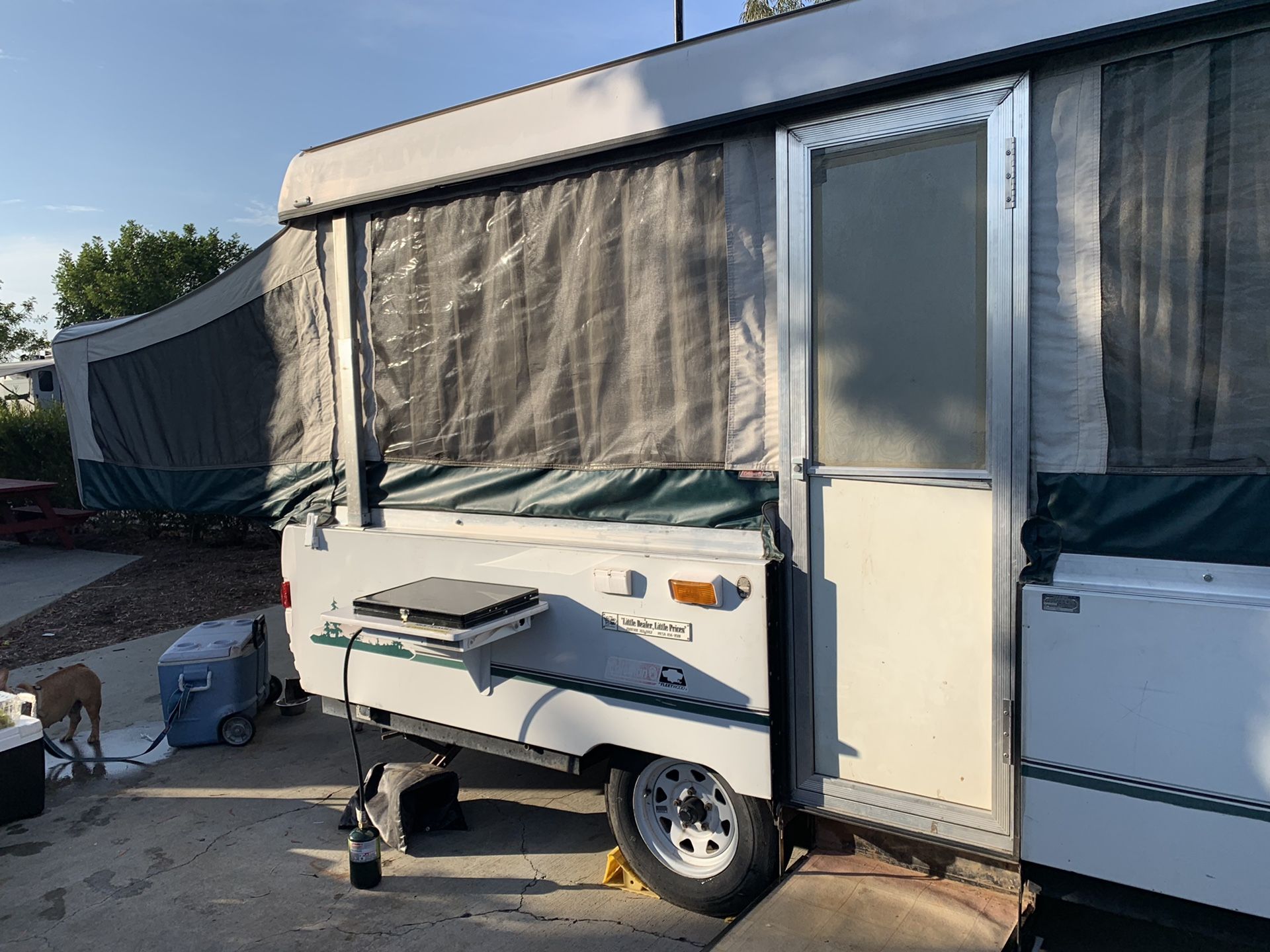 Coleman Pop Up Tent Trailer for Sale in Phoenix, AZ OfferUp